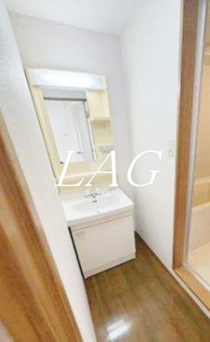 洗面設備　独立洗面台です。