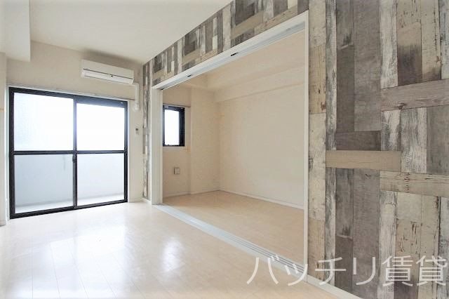 居室・リビング　同型タイプの為、現状を優先致します。