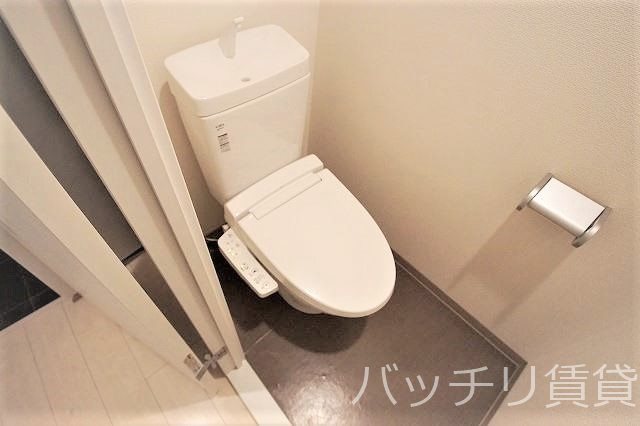 トイレ　同型タイプの為、現状を優先致します。
