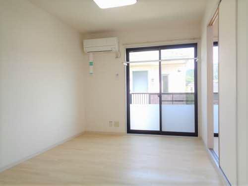 居室・リビング　写真は別部屋になります