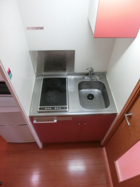 キッチン　お掃除楽々な2口IHのシステムキッチンです