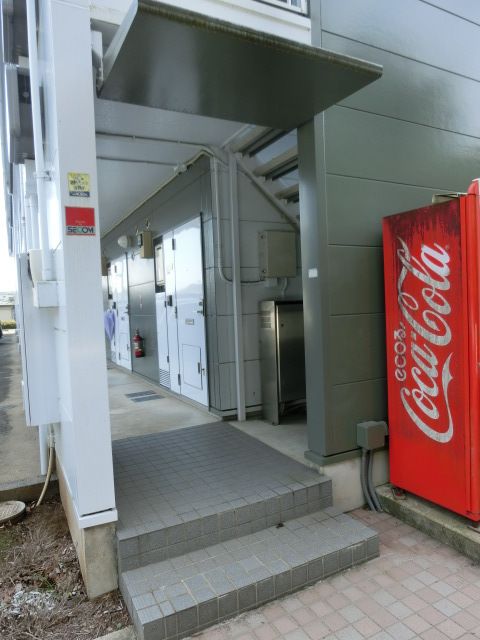 エントランス　お部屋へはこちらからどうぞ