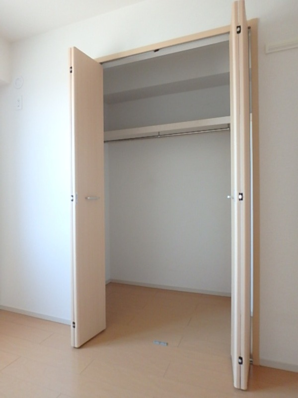 収納　図面と現状に相違がある場合には現状を優先