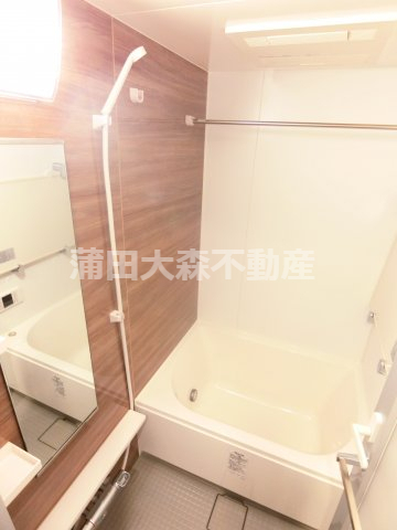 バス・シャワールーム　追焚+浴室乾燥機付きのお風呂　バスルーム