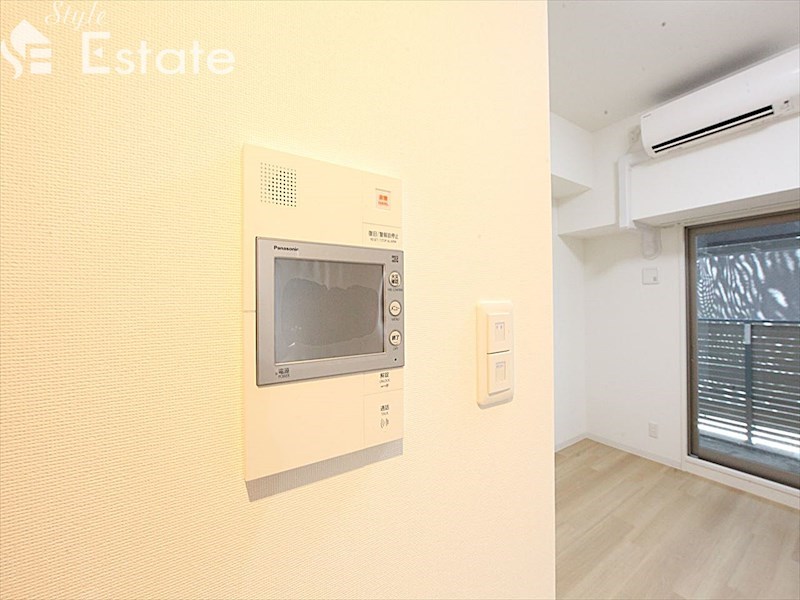 セキュリティ　モニター付きインターホン