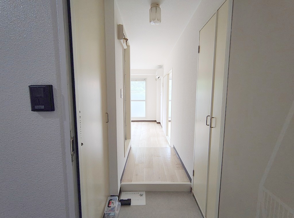 玄関　玄関に収納あり