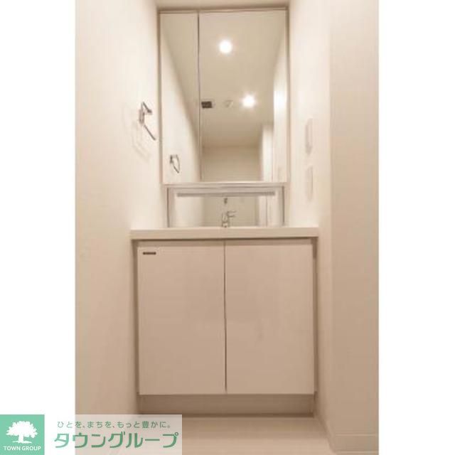 洗面設備　※写真は同タイプ住戸です。