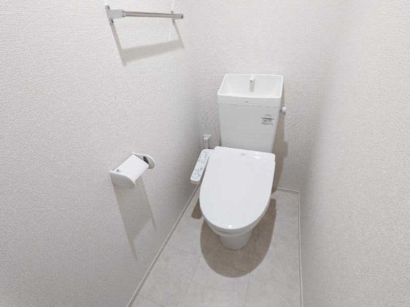 トイレ　図面と現状に相違がある場合には現状を優先
