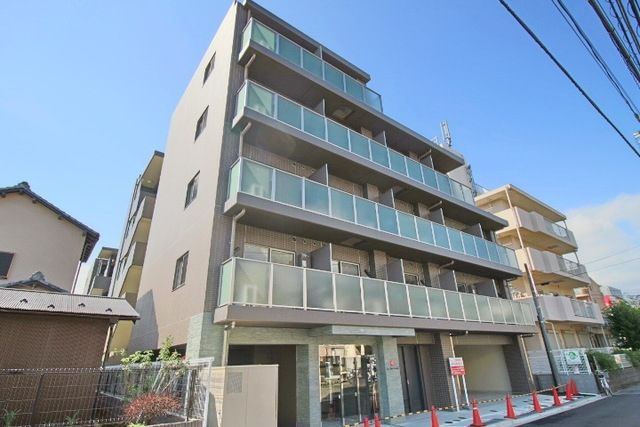 建物外観　駅徒歩３分です