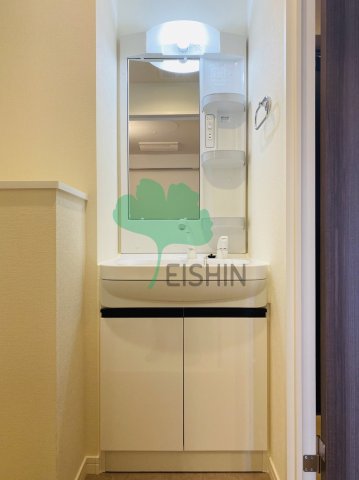洗面設備　シンプルで使いやすい洗面台です！