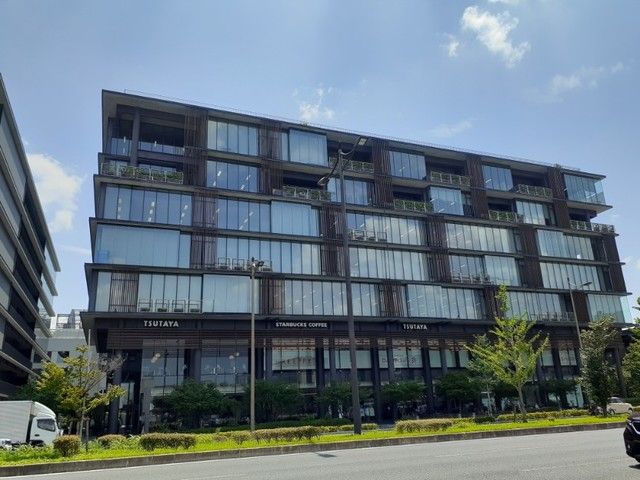 飲食店　スターバックスコーヒーTSUT（飲食店）まで350m
