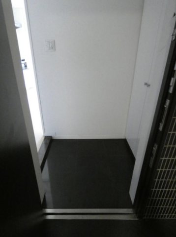 玄関　別部屋参考写真