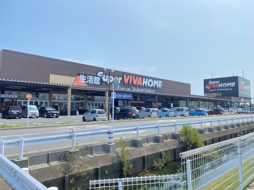 ホームセンター　スーパービバホーム 津白塚店（ホームセンター）まで1352m