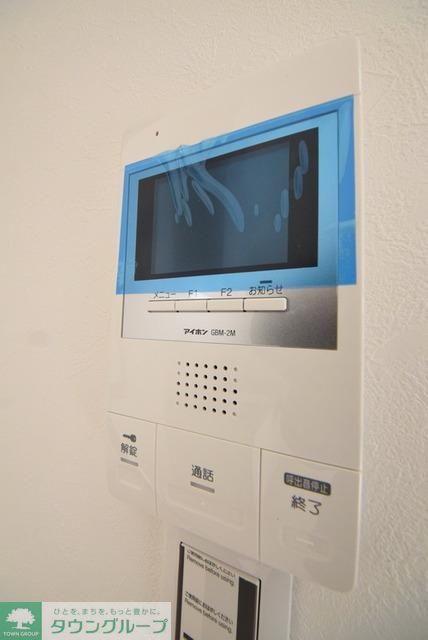 セキュリティ　来訪者はモニターでチェック