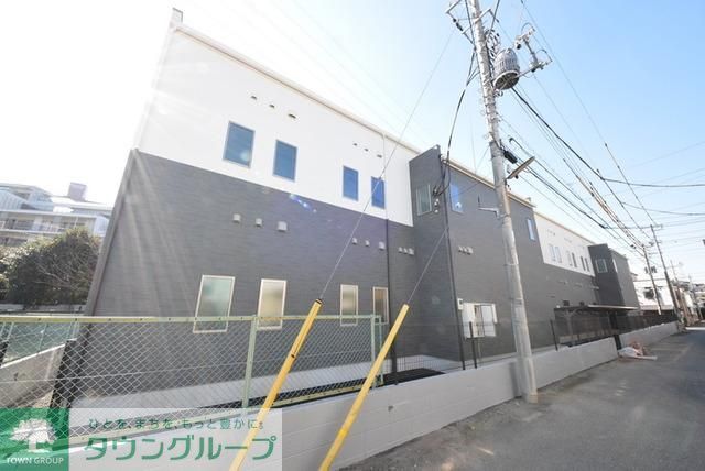 建物外観　おしゃれな外観
