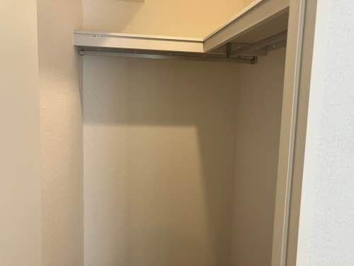 収納　ウォークインクローゼット採用
