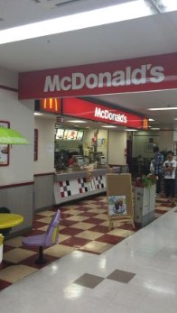 飲食店　マクドナルド 墨田文花オリンピック店（飲食店）まで957m