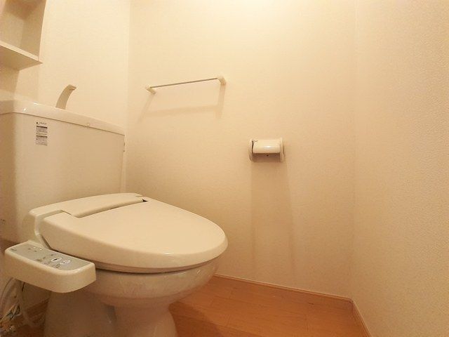 トイレ　コンパクトで使いやすいトイレです