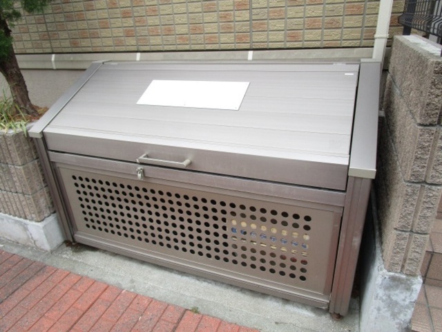 その他共有部分　入居者専用ゴミストッカー