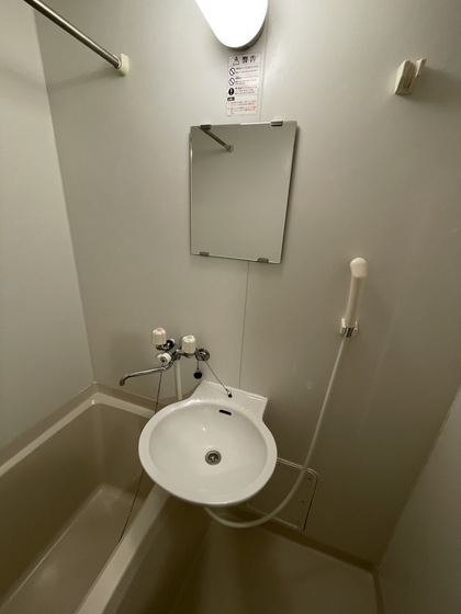 洗面設備　※別部屋の写真です