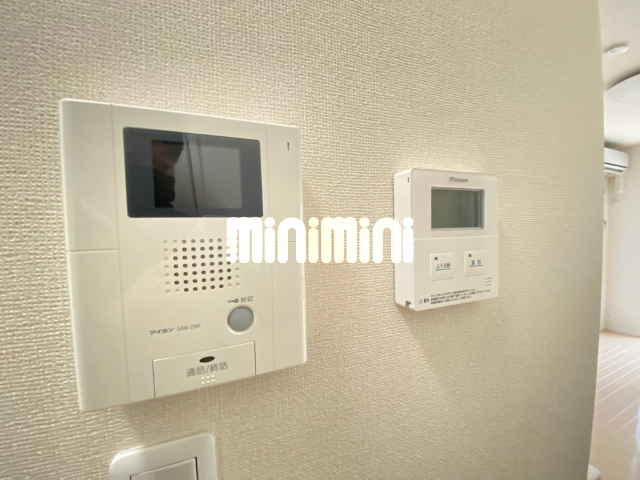 セキュリティ　同物件別部屋の写真転用