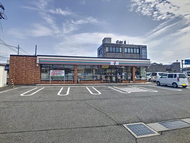 コンビニ　セブン－イレブン金沢松村町店（コンビニ）まで542m