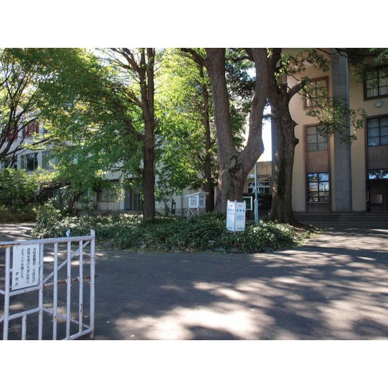 中学校　私立日本学園中学校（中学校）まで684m