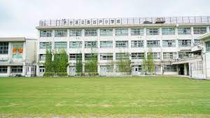 小学校　渋谷区立長谷戸小学校（小学校）まで519m