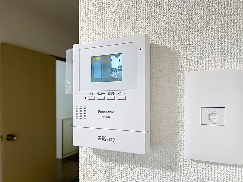 セキュリティ　TVモニターフォン※別部屋の写真です