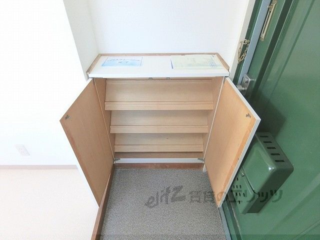 玄関　下駄箱