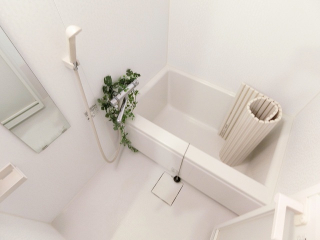 バス・シャワールーム　家具、家電付きのモデルルームです。