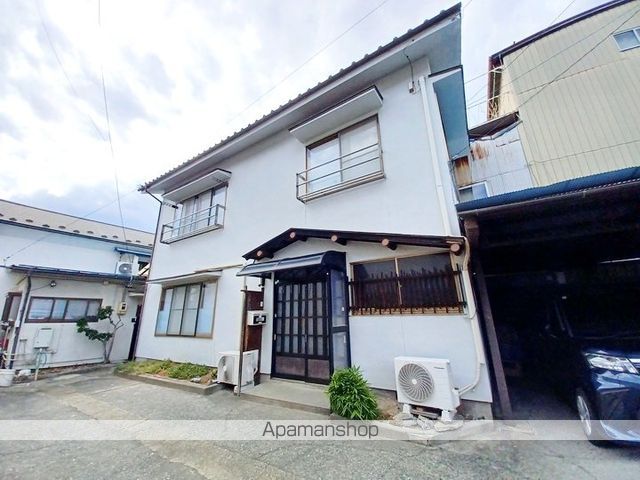 赤澤貸家の外観写真