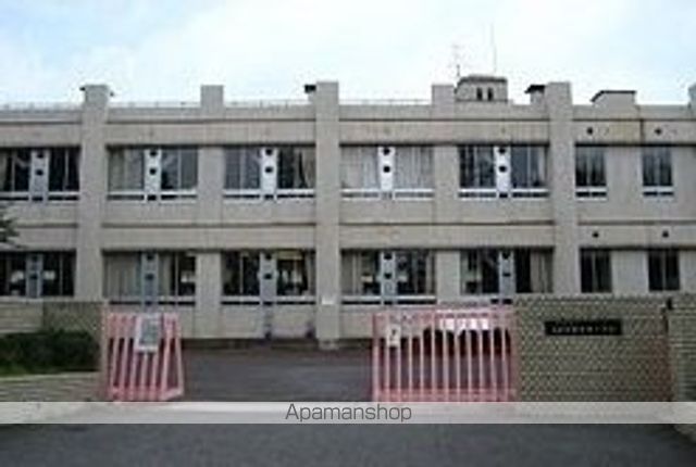 小学校　五日市観音西小学校（小学校）まで1100m