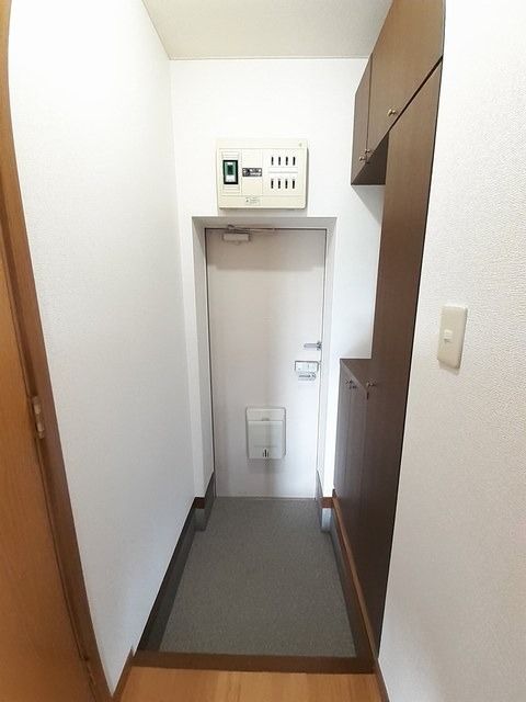 玄関　図面と現状に相違がある場合には現状を優先