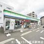 コンビニ　ファミリーマート福岡周船寺１丁目店（コンビニ）まで245m