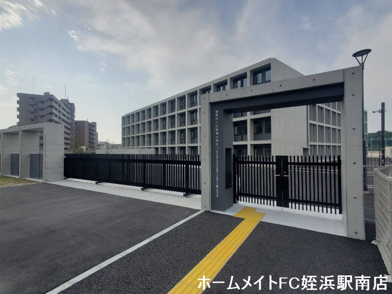 中学校　周船寺中学校（中学校）まで1118m