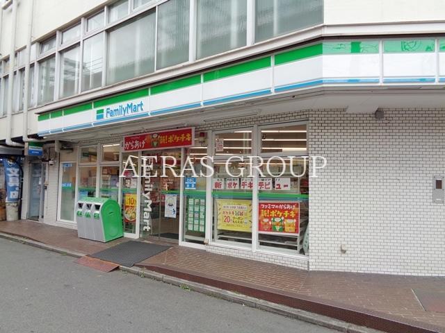 コンビニ　ファミリーマート井土ケ谷中町店（コンビニ）まで144m
