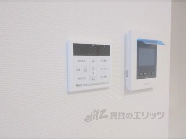 その他設備　給湯器リモコン