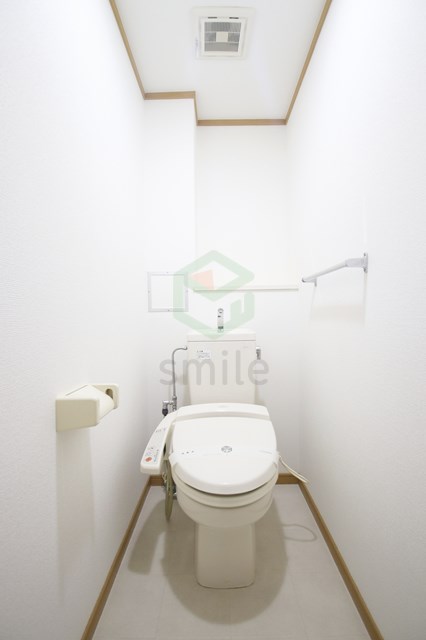 トイレ　シンプルで使いやすいトイレです