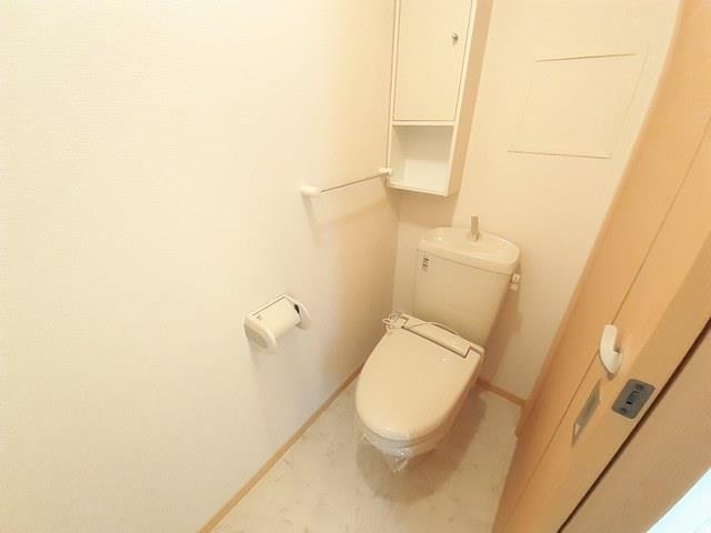 山陽電鉄網干線 山陽天満駅 徒歩2分 2階建 築18年のトイレ写真