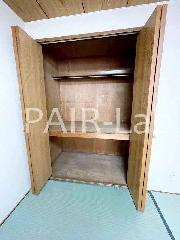 収納　同物件別部屋の参考写真です。(現況優先)