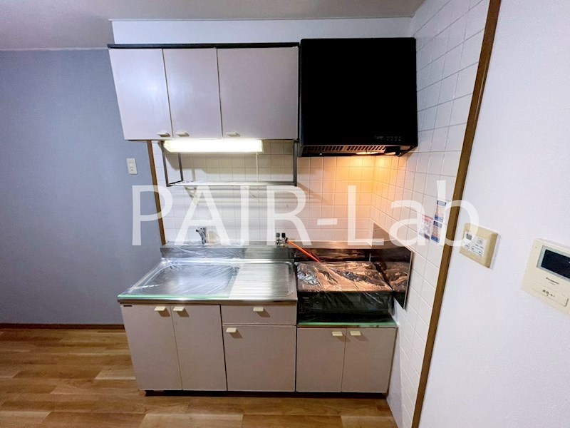 キッチン　同物件別部屋の参考写真です。(現況優先)