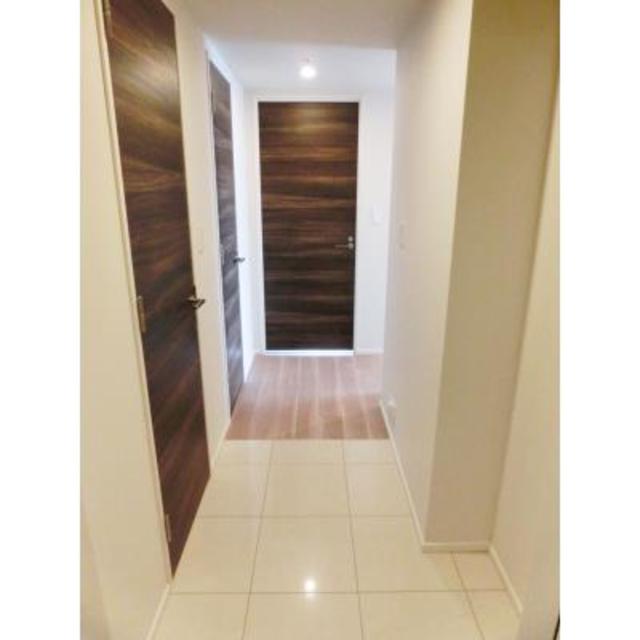 玄関　※写真は同タイプ住戸です。
