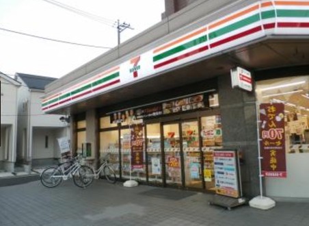 コンビニ　セブン‐イレブン 石神井南店（コンビニ）まで896m