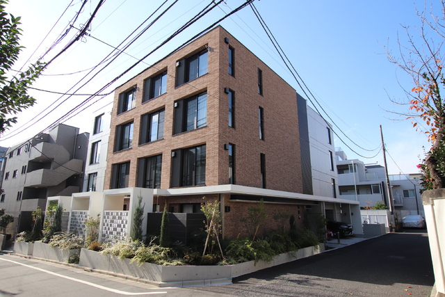 建物外観　★中野坂上徒歩７分の好立地★