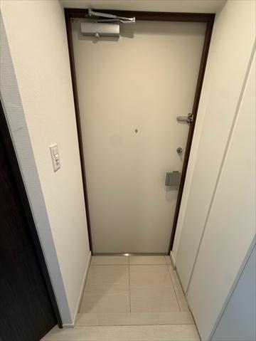 スパシエ新高円寺の玄関写真