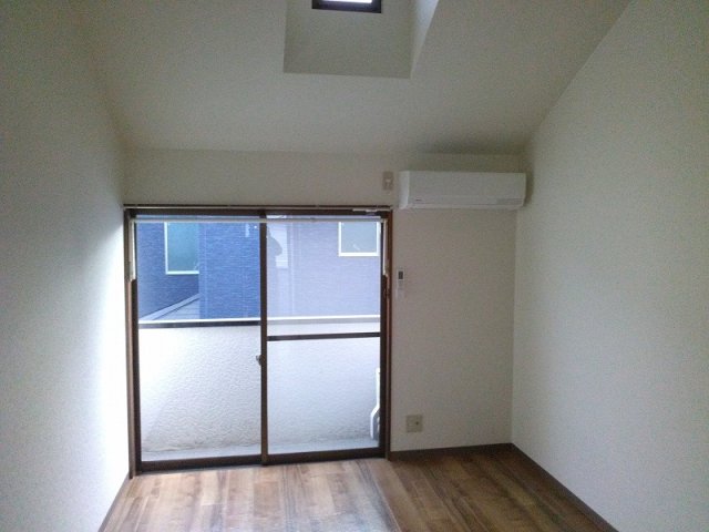 ルミエールミタの居間写真