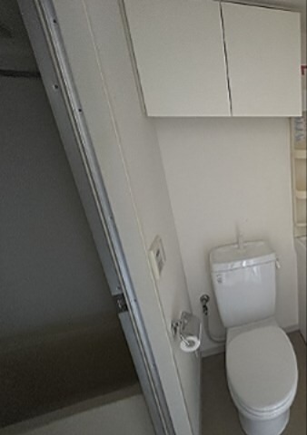 トイレ　※同仕様写真含む