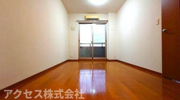 居室・リビング　※同建物別室、参考写真