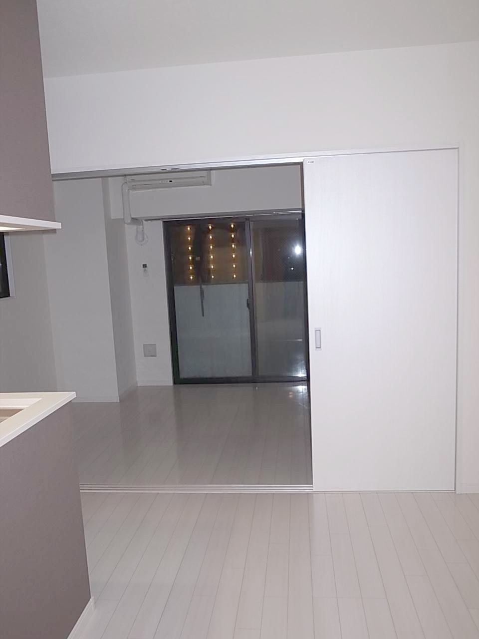 居室・リビング　MODERN　PALAZZO東公園